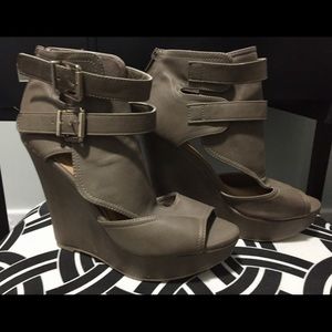 Women’s wedges